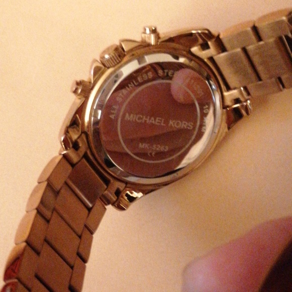 Michael Kors Runway Rose Gold-Tone Watch - Picture 8 of 9